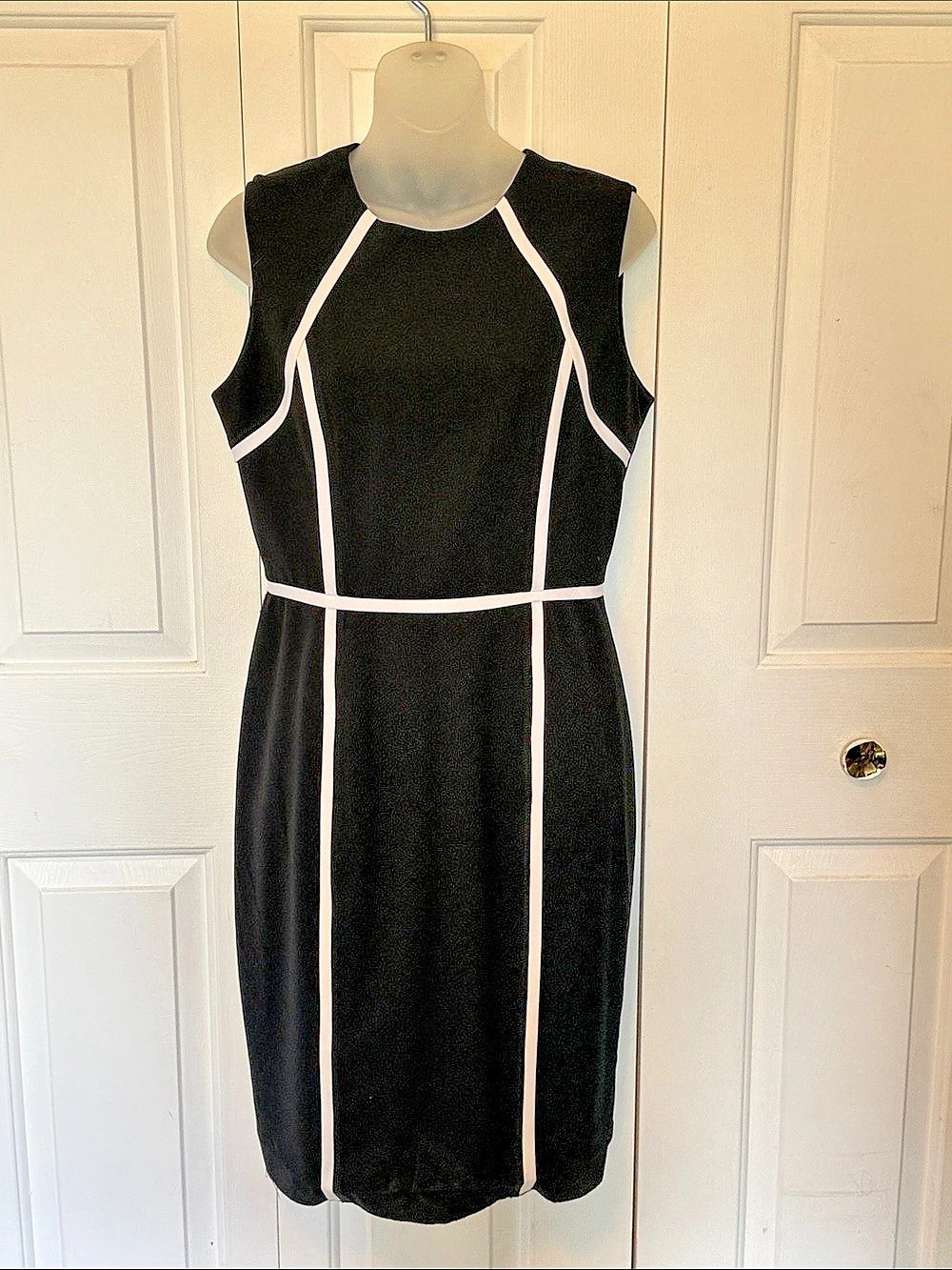 Calvin Klein Black & White Color Block Dress Size 6 b57